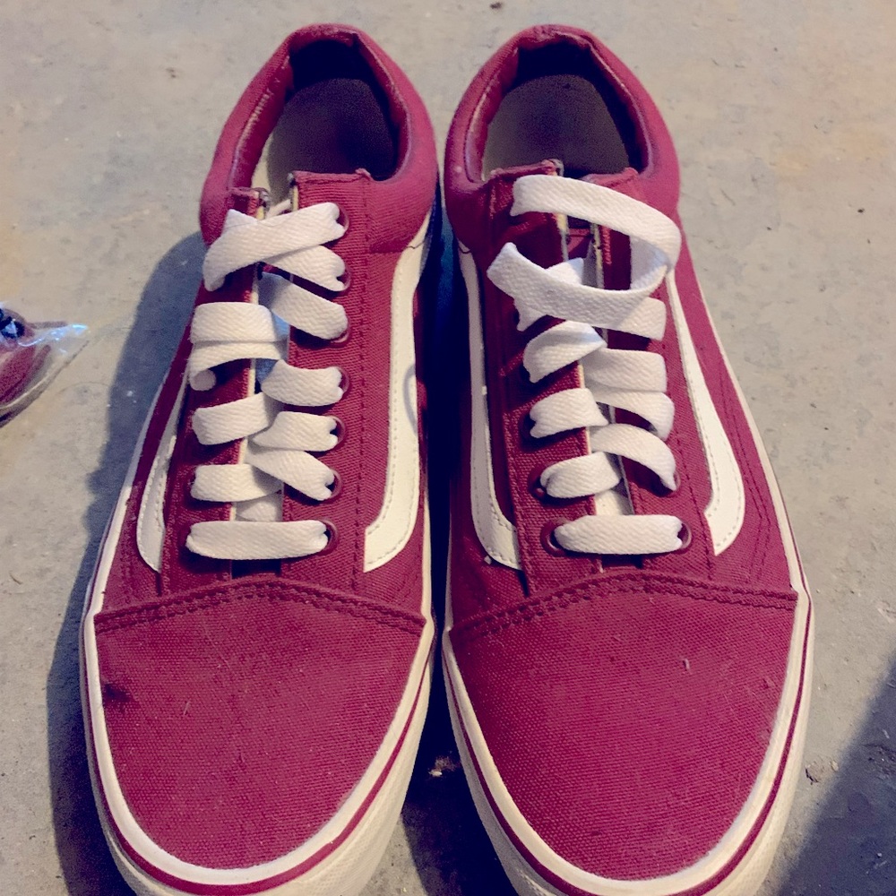 Vans Mens Size 8- retro classic vans- burgundy- size 8 mens, size 9.5 women